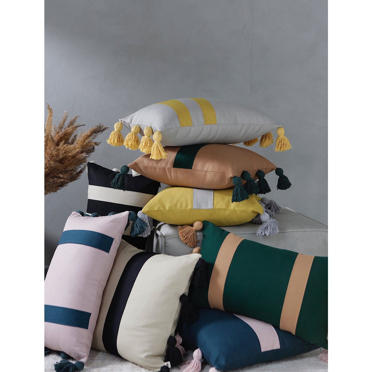 MORWEN Cushion Cover