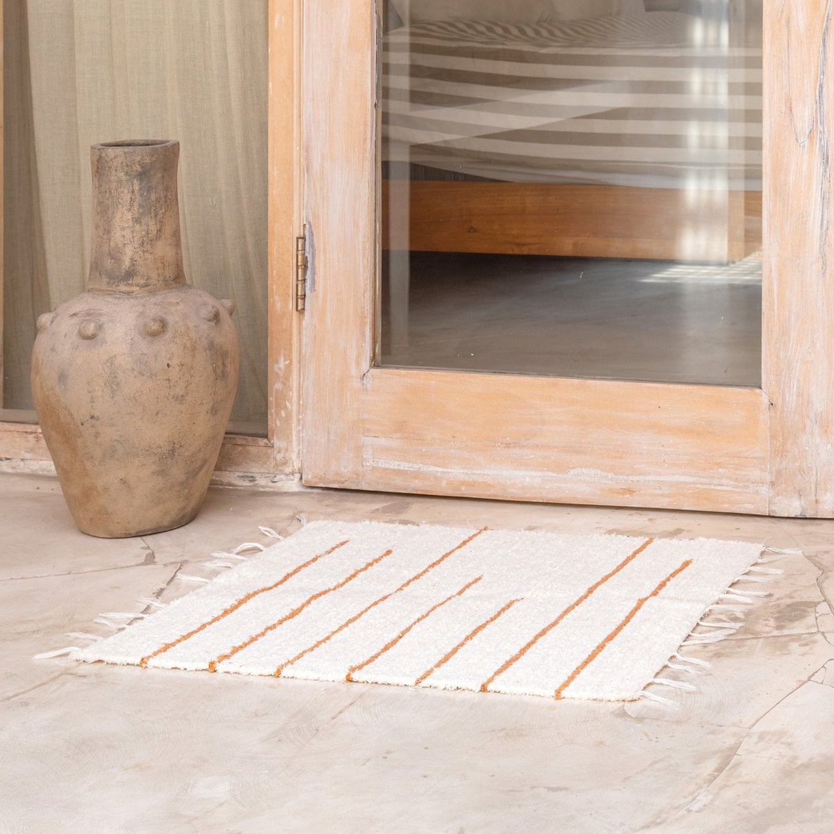 GIANYAR woven rug made of durable cotton