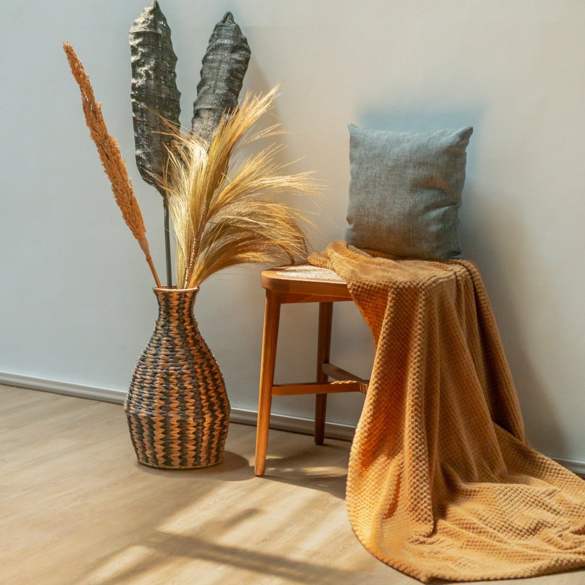 Floor Vase DAYANA Water Hyacinth Natural/Black 50 cm