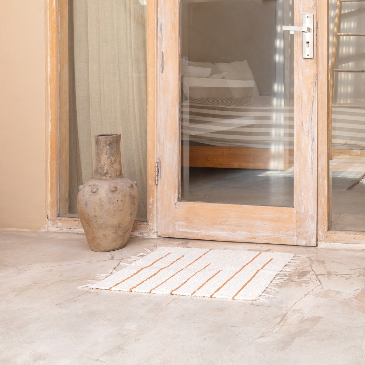 GIANYAR woven rug made of durable cotton