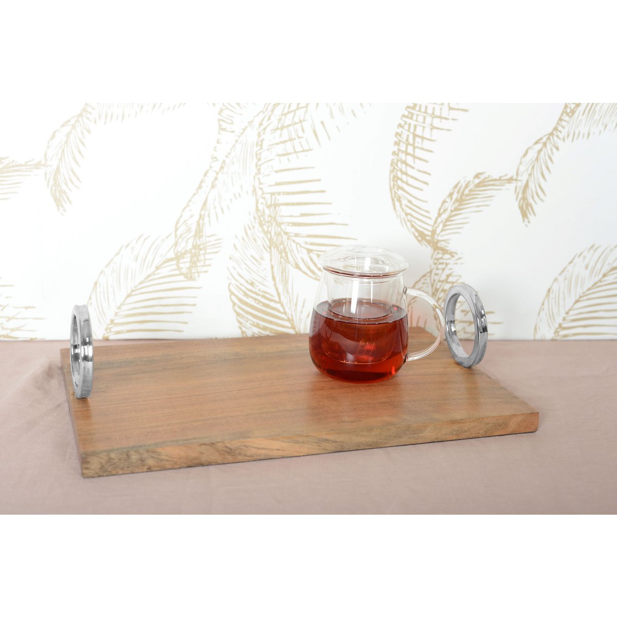Rechteckige Holzschale mit Silbergriff
