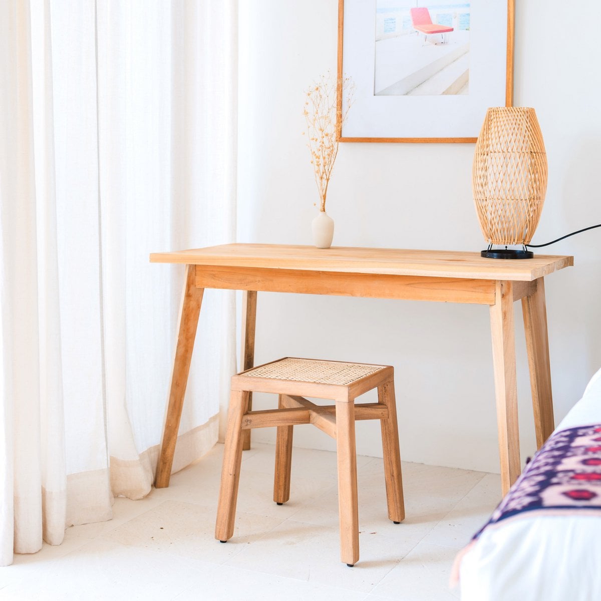 Holzhocker SUBANG Trembesi mit Rattan-Sitz