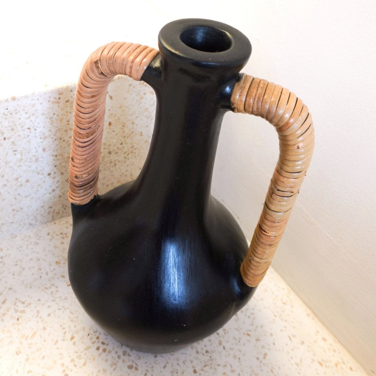 Clay Vase SELAYAR Black