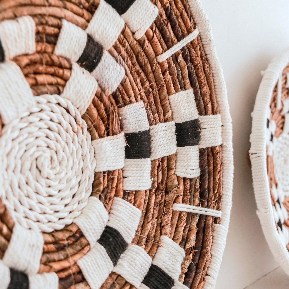Wall Decor & Bowl TAMAN made of Banana Fiber