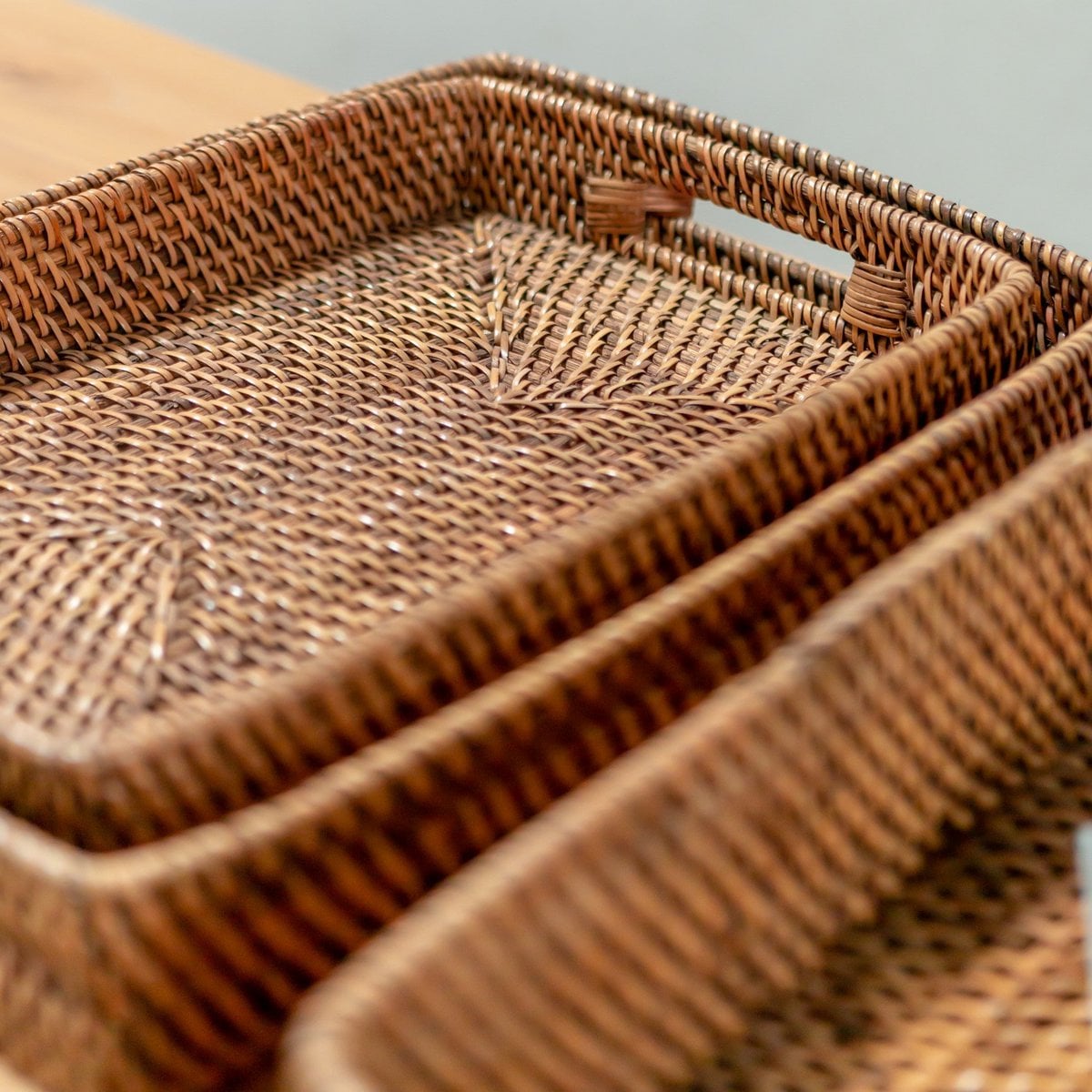 Tablett AMAHAI aus Rattan