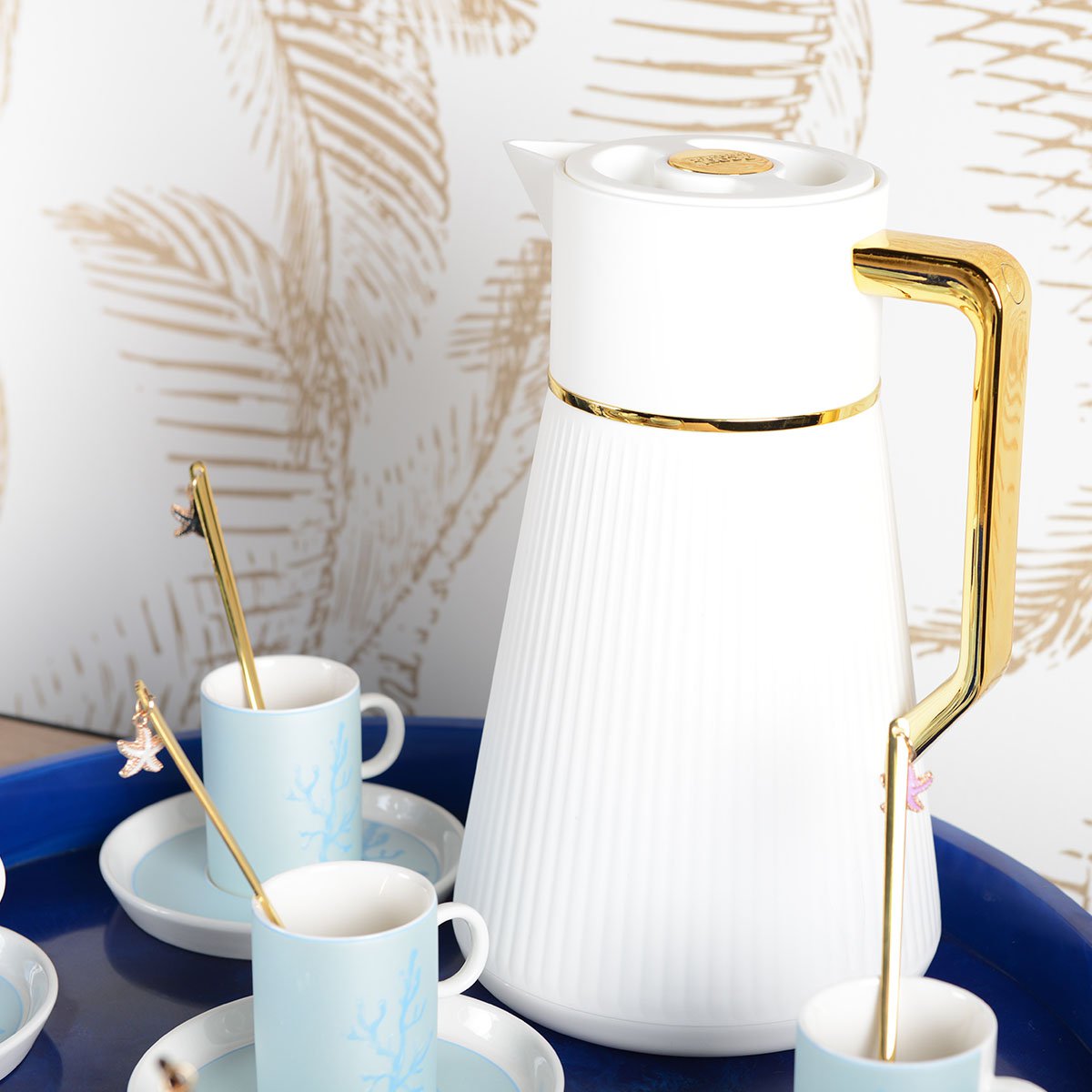 Isolier-Kaffeekanne WEISS mit Golddeckel 1L